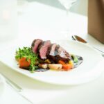 Berlin Wall Breaker. Bunte Cookie-Explosion